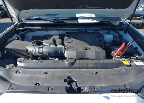 2022 Toyota 4Runner Trd Off Road Premium from USA, damaged, VIN JTERU5JR8N6075583